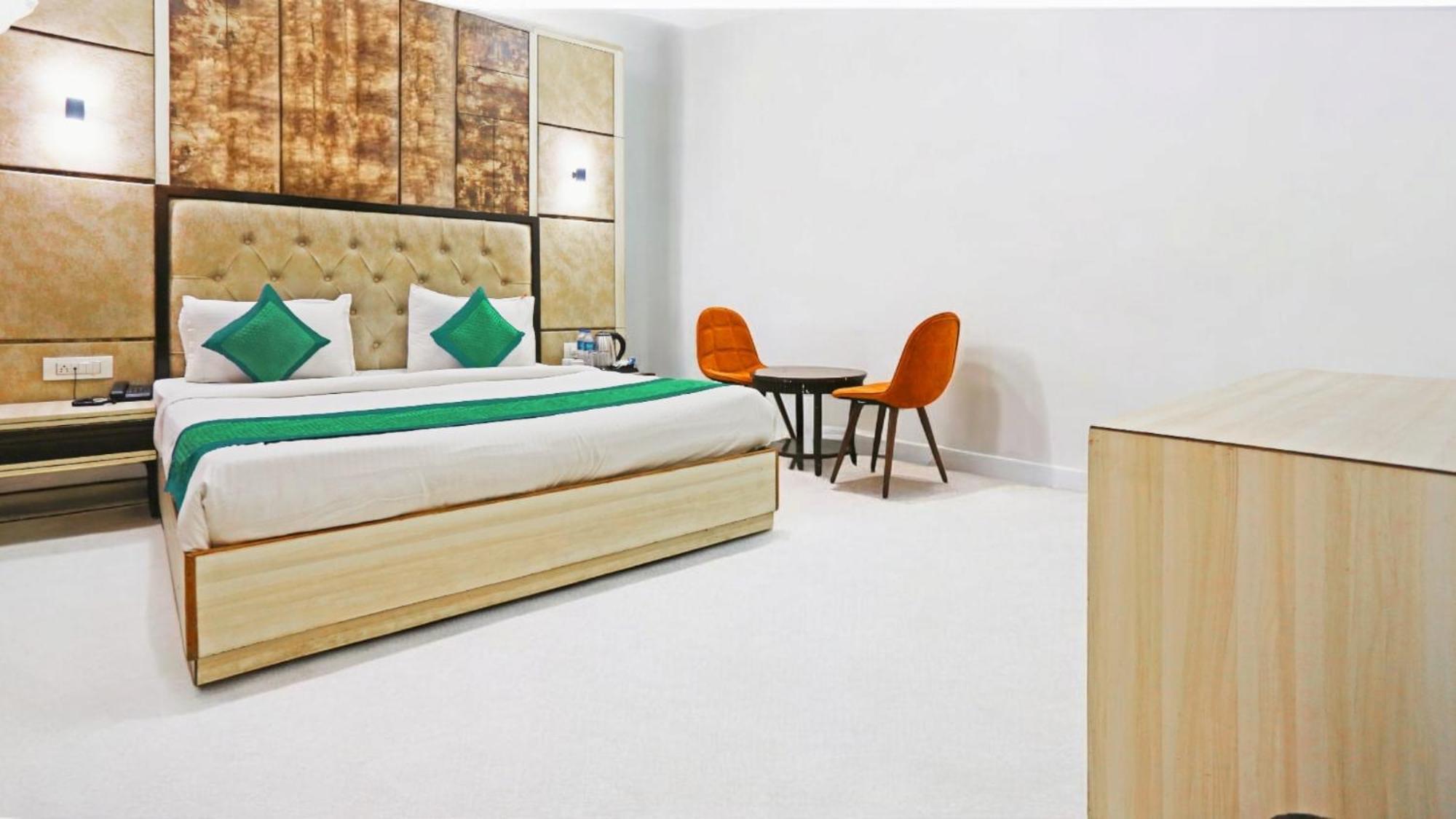 Hotel Almora Sky Near By Delhi International Airport With - Free Airport Pickup And Drop New Delhi Exterior photo