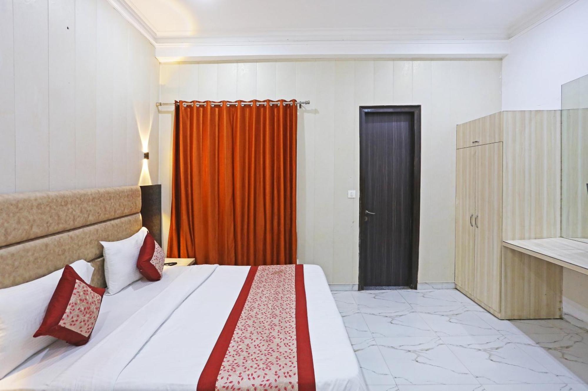 Hotel Almora Sky Near By Delhi International Airport With - Free Airport Pickup And Drop New Delhi Exterior photo