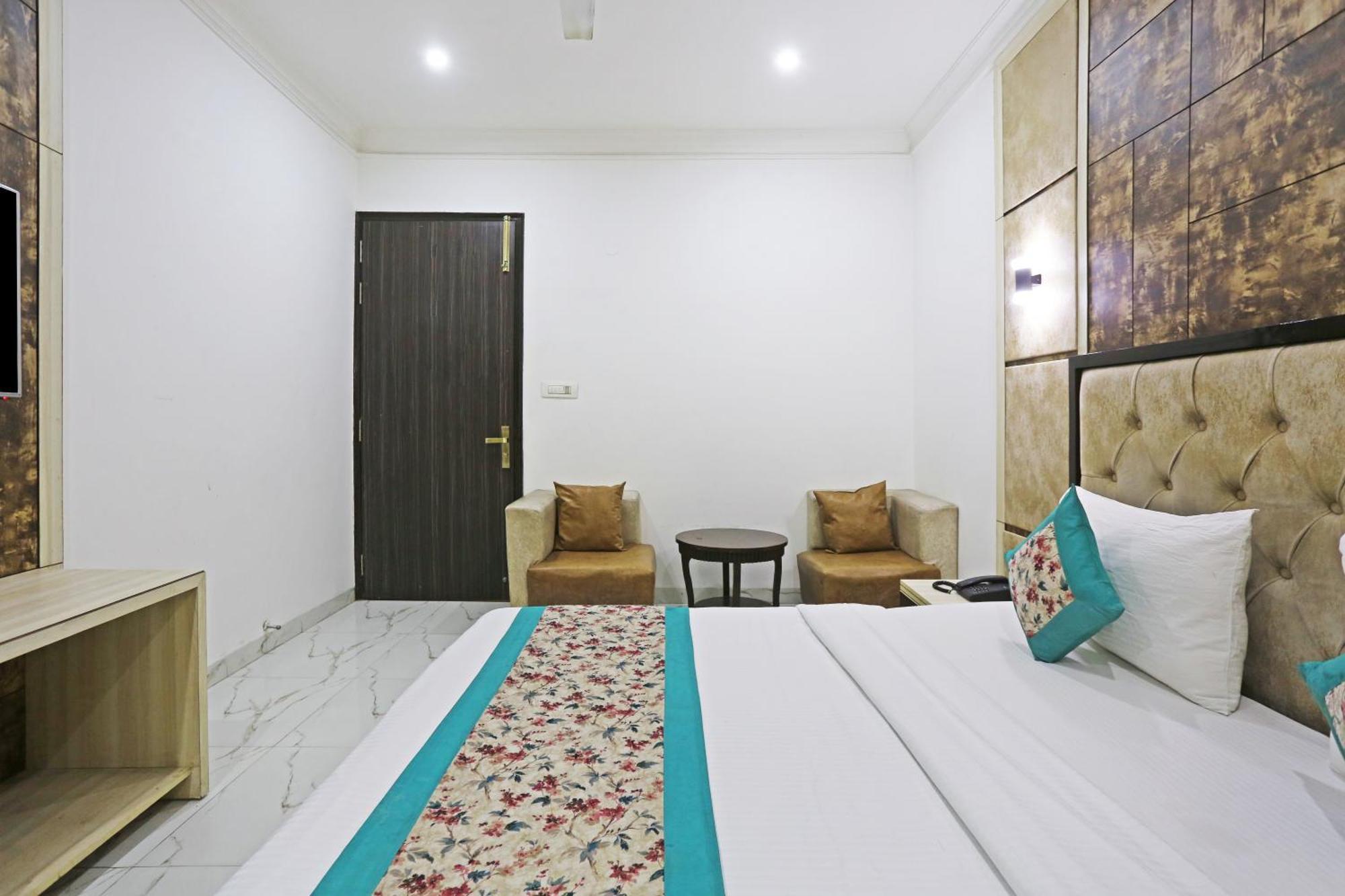 Hotel Almora Sky Near By Delhi International Airport With - Free Airport Pickup And Drop New Delhi Exterior photo