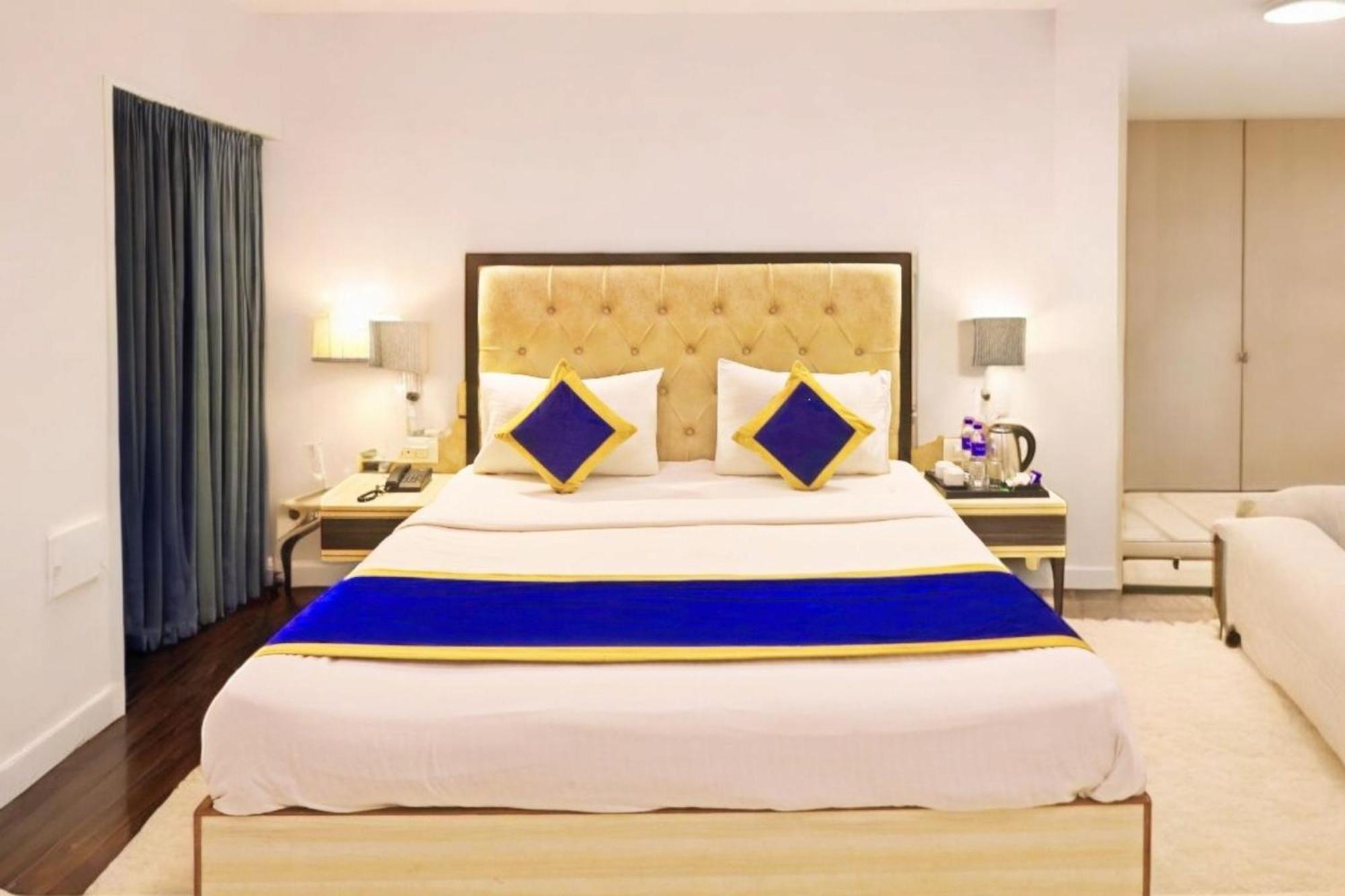 Hotel Almora Sky Near By Delhi International Airport With - Free Airport Pickup And Drop New Delhi Exterior photo